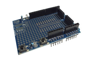 Prototype Shield con mini breadboard per Arduino