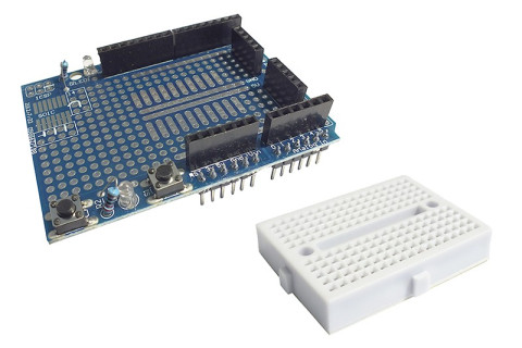 Immagine: Prototype Shield con mini breadboard per Arduino